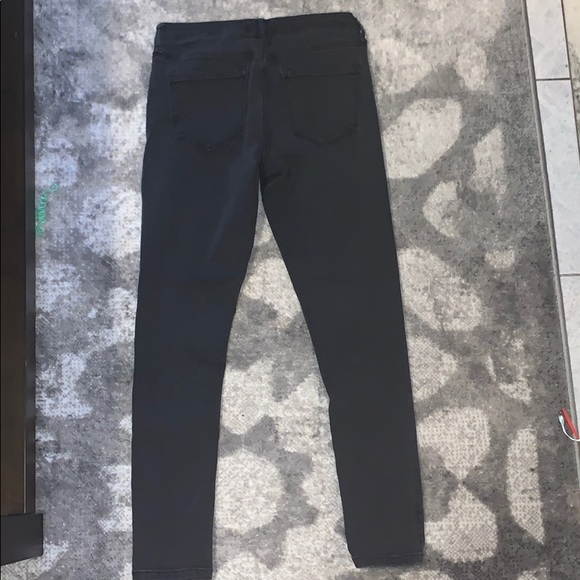 Vervet Skinny Jeans - Picture 2 of 5